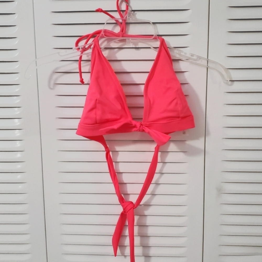 Victoria's Secret swim suit top size L